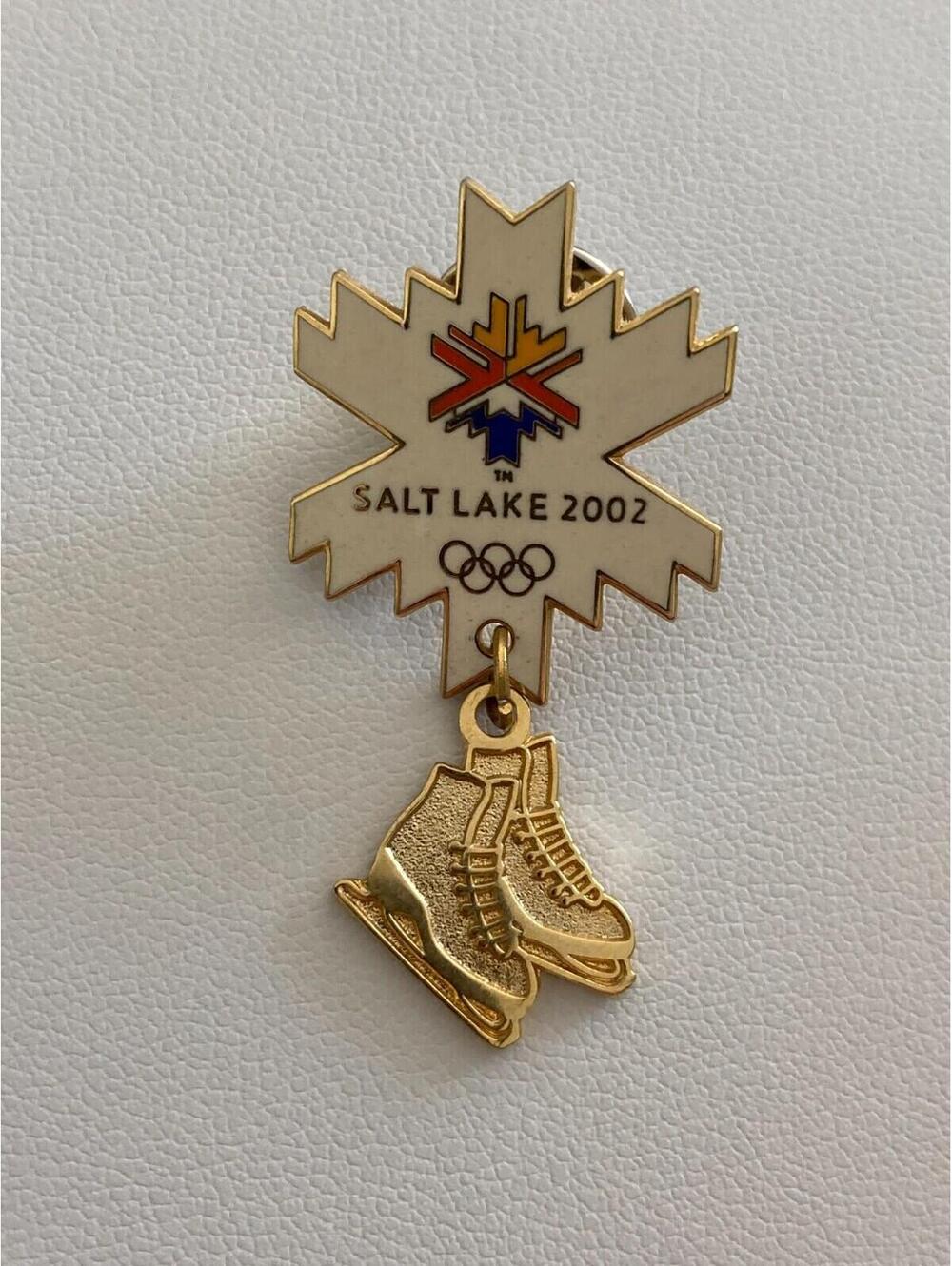 Salt Lake City Utah 2002 Olympics Ice Skating Dangling Ice Skates Pin